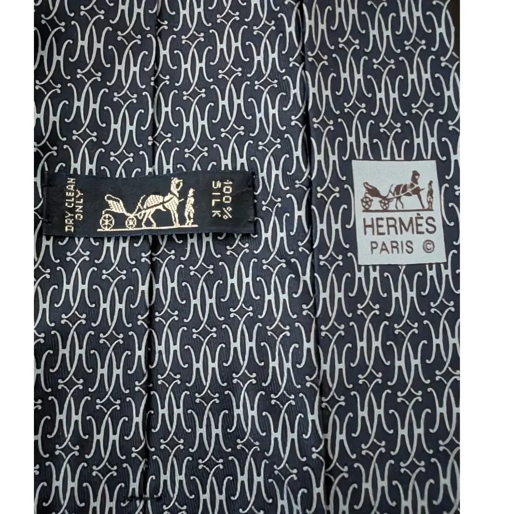 Vintage Hermès 100% Silk Men's Blue Tie With Light Blue H Designs